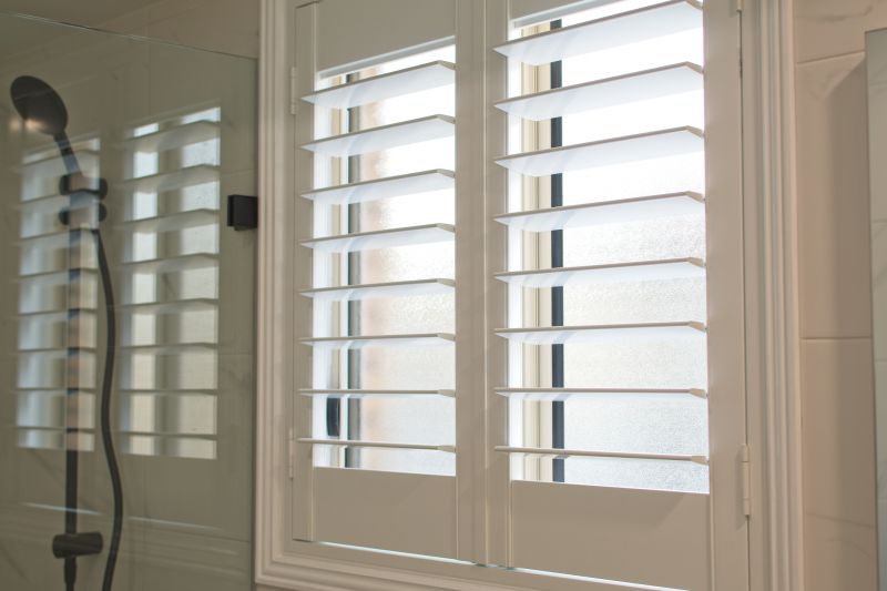 Shutter Reattachment in Kansas City, KS
